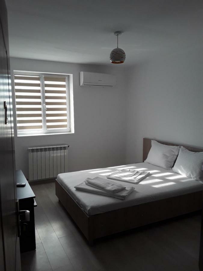 Camere De Inchiriat Central La Calciu 마흐무디아 외부 사진